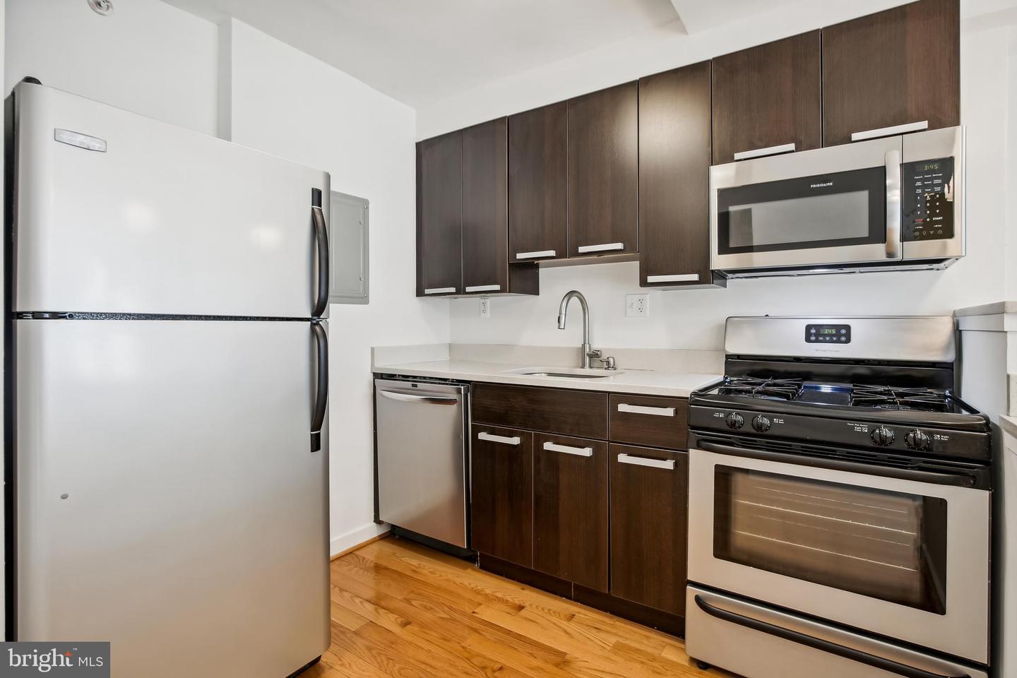 1101 3RD STREET SW Unit: 711