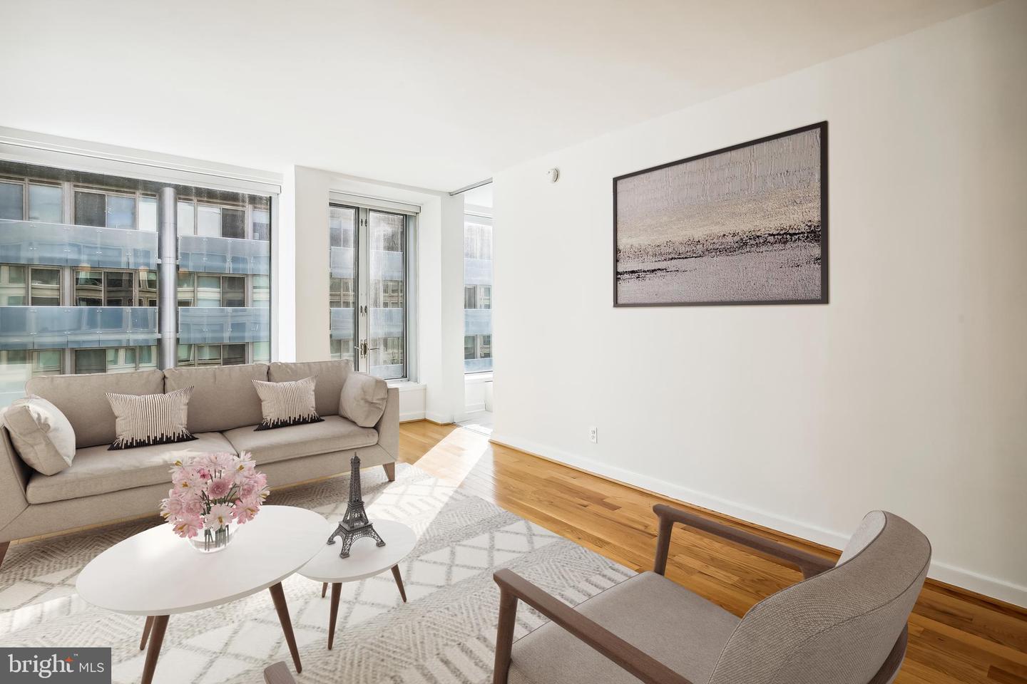 1101 3RD STREET SW Unit: 711