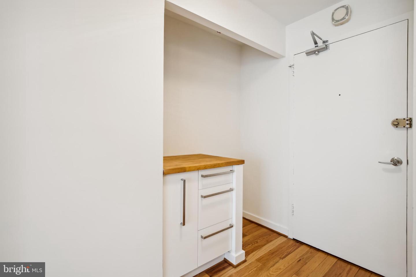 1101 3RD STREET SW Unit: 711