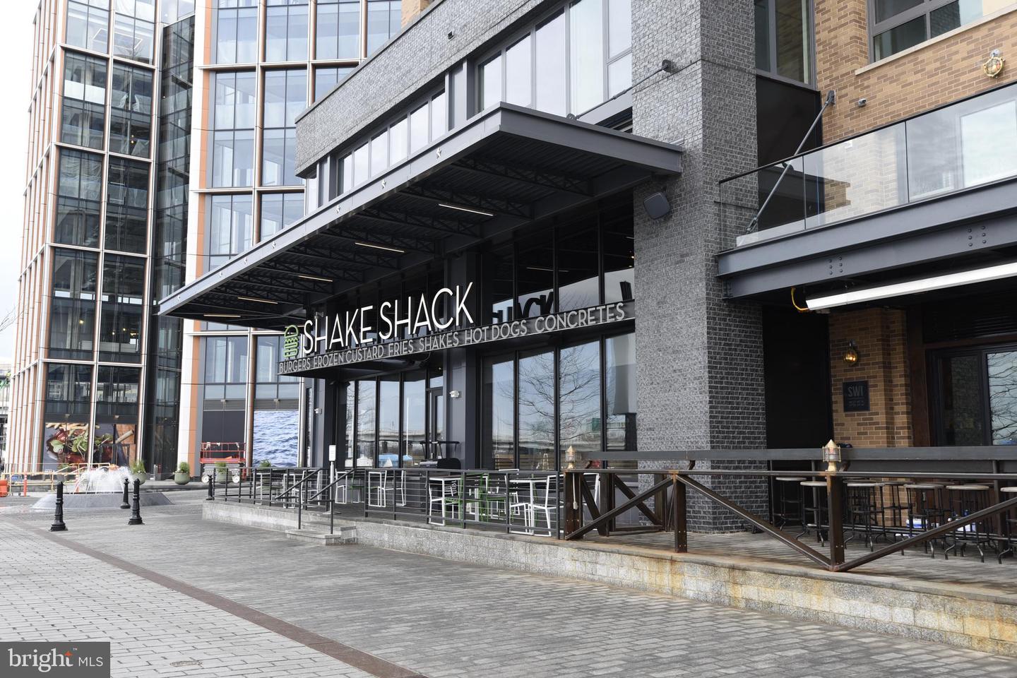 1101 3RD STREET SW Unit: 711