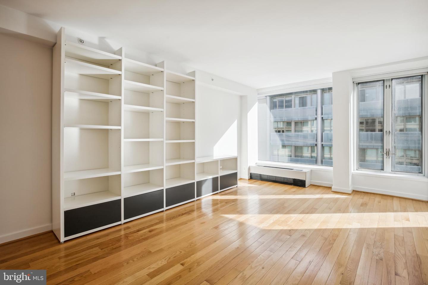 1101 3RD STREET SW Unit: 711