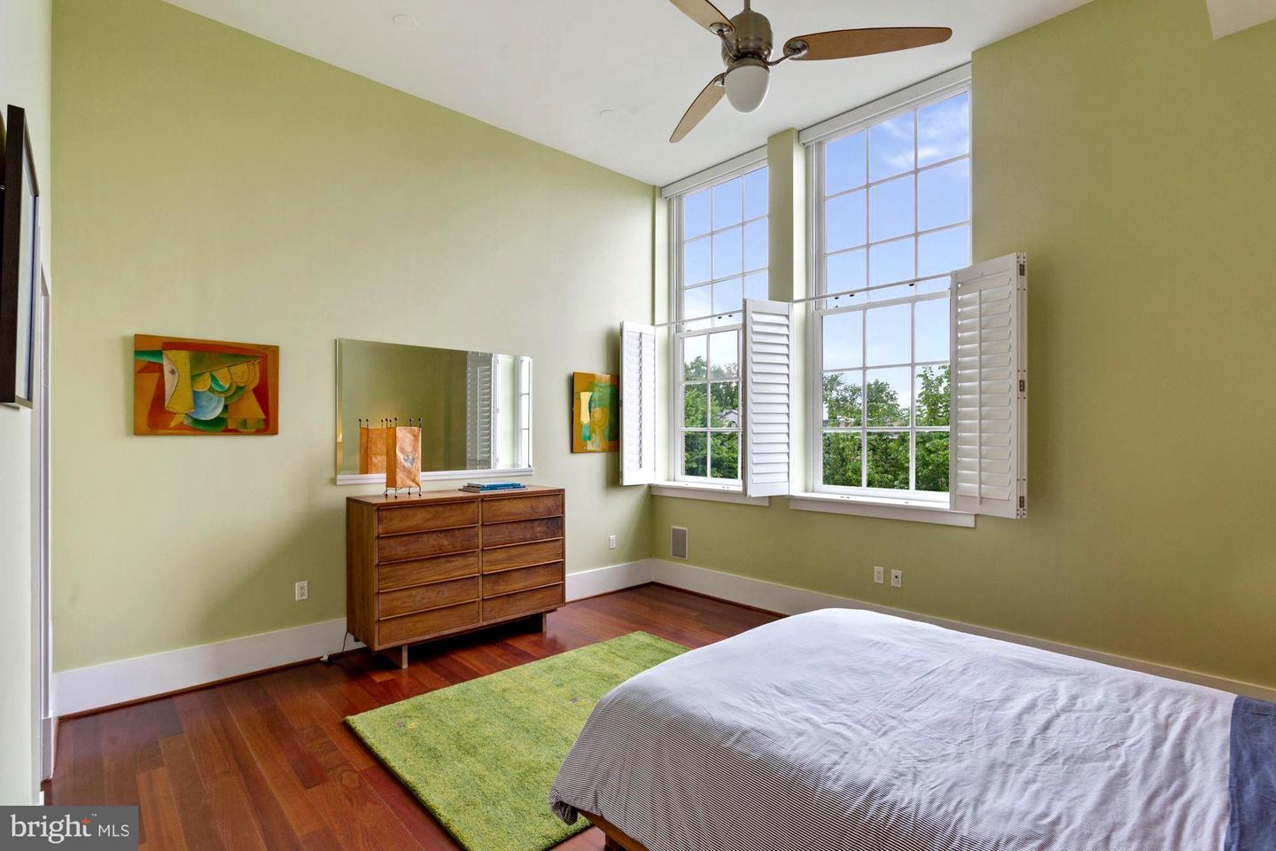 1315 INDEPENDENCE AVENUE SE Unit: 22