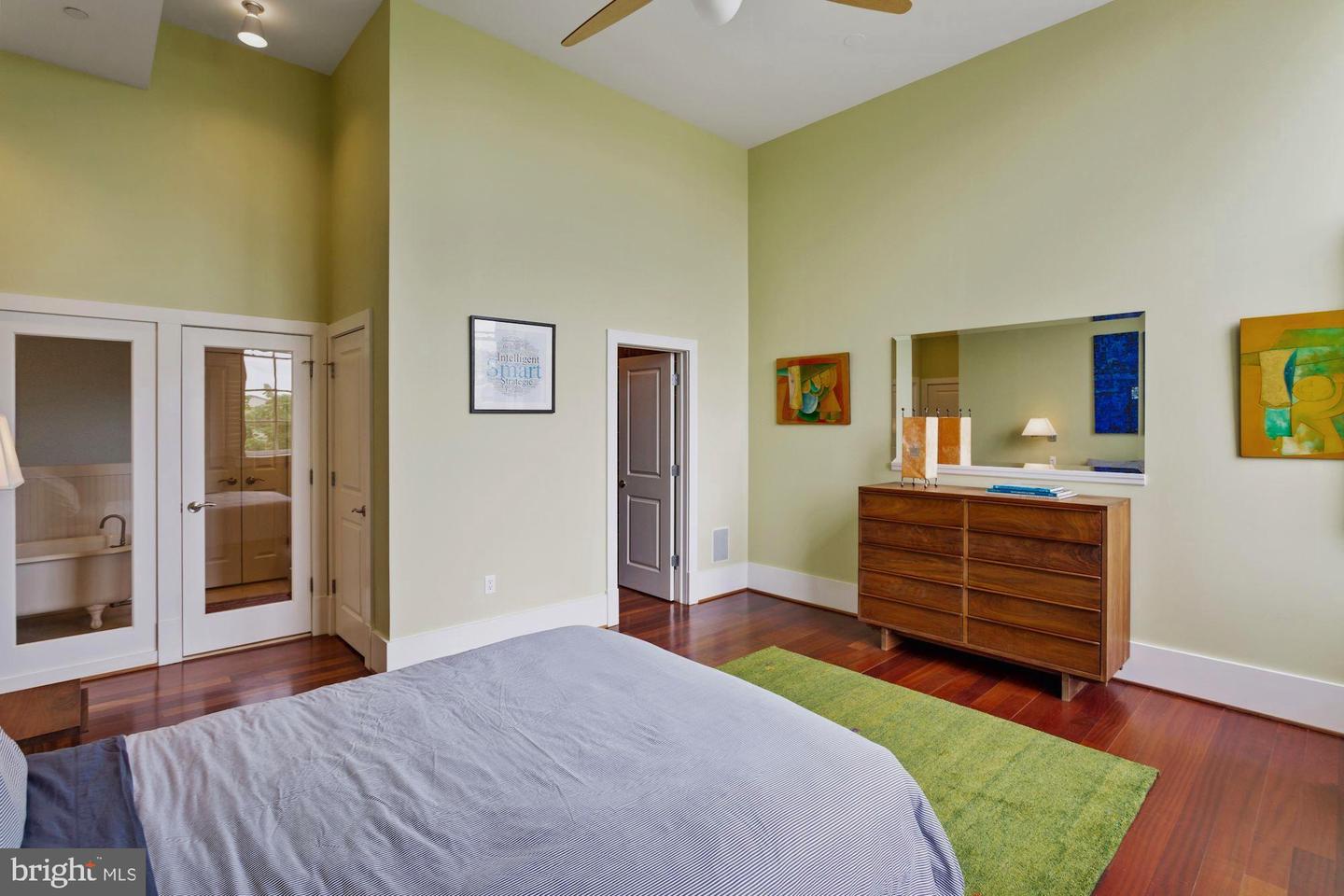 1315 INDEPENDENCE AVENUE SE Unit: 22