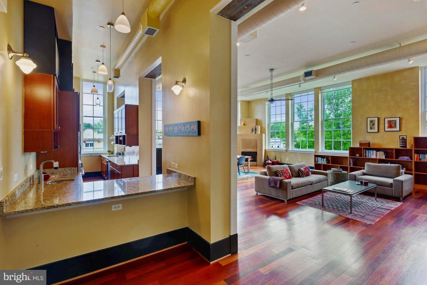 1315 INDEPENDENCE AVENUE SE Unit: 22