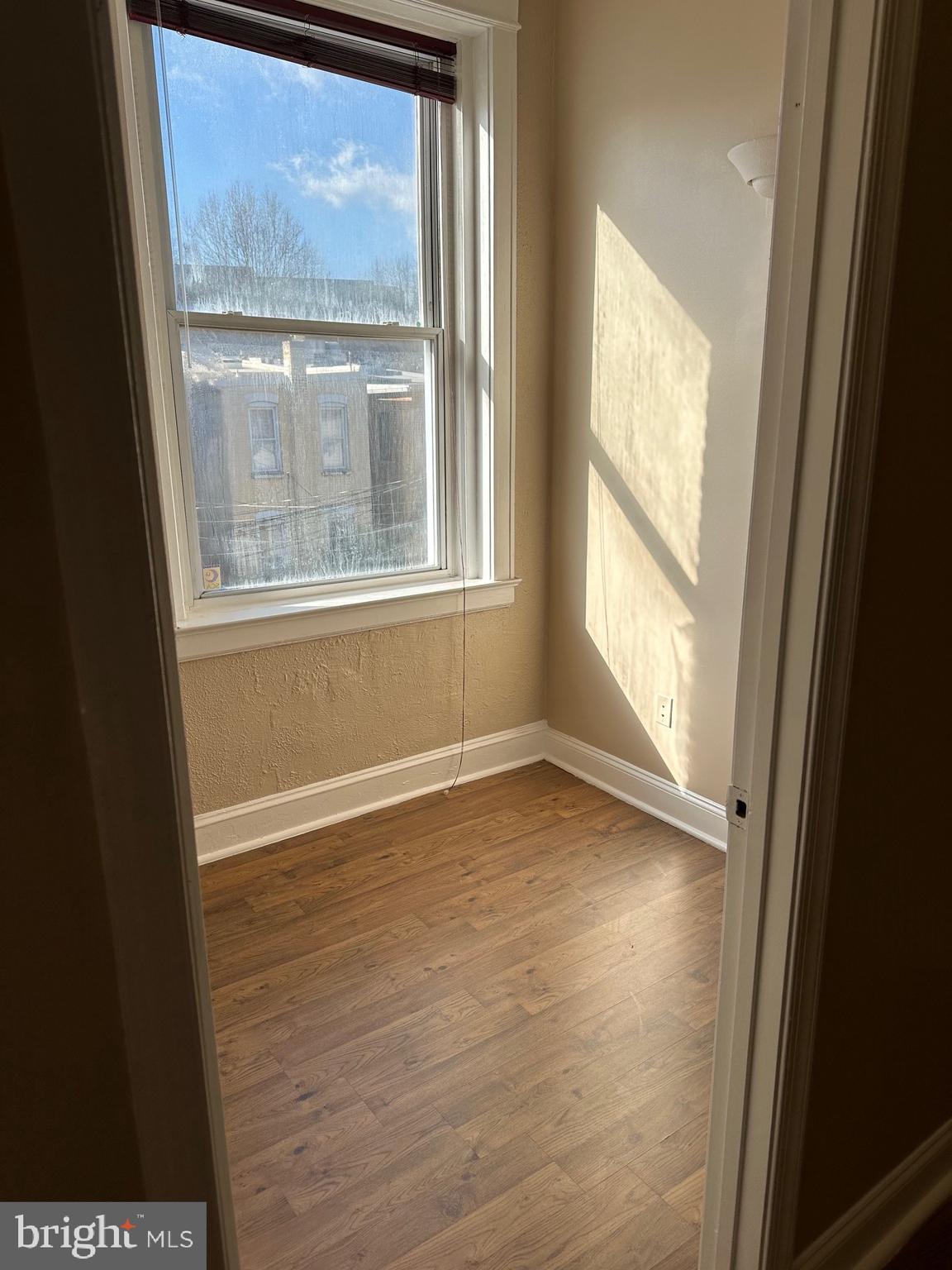 316 F STREET NE Unit: 215