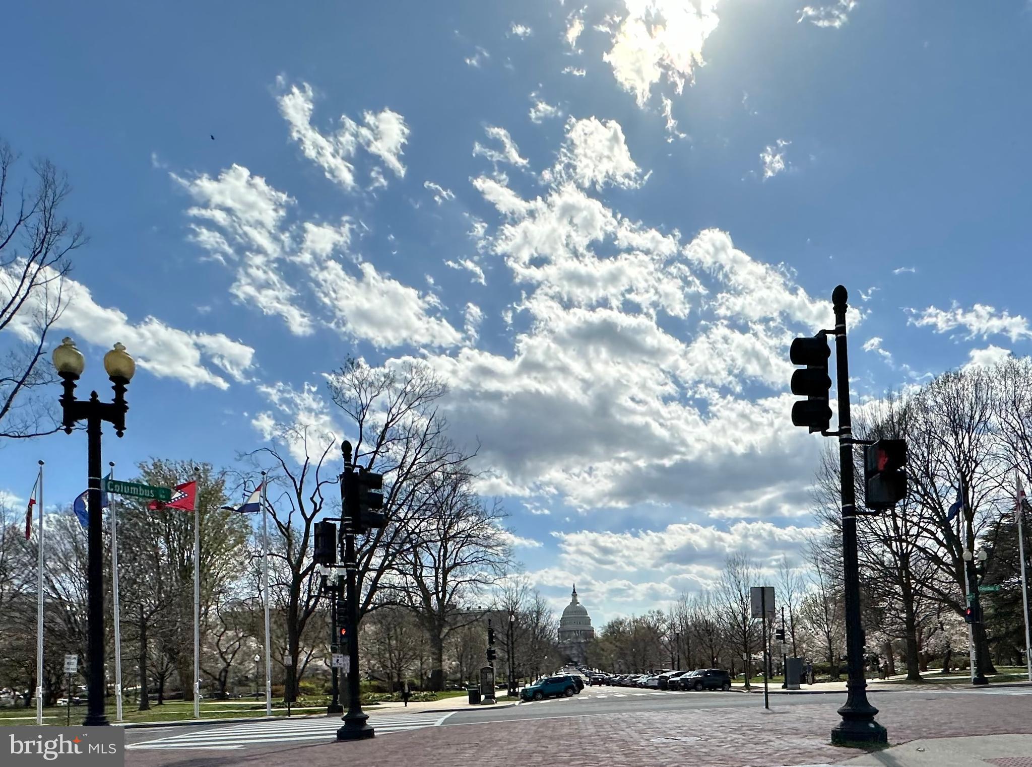 316 F STREET NE Unit: 215