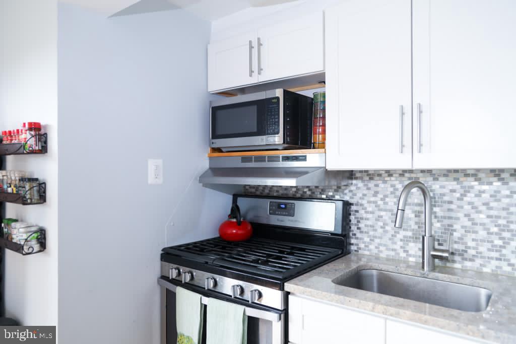 3701 CONNECTICUT AVENUE NW Unit: 921