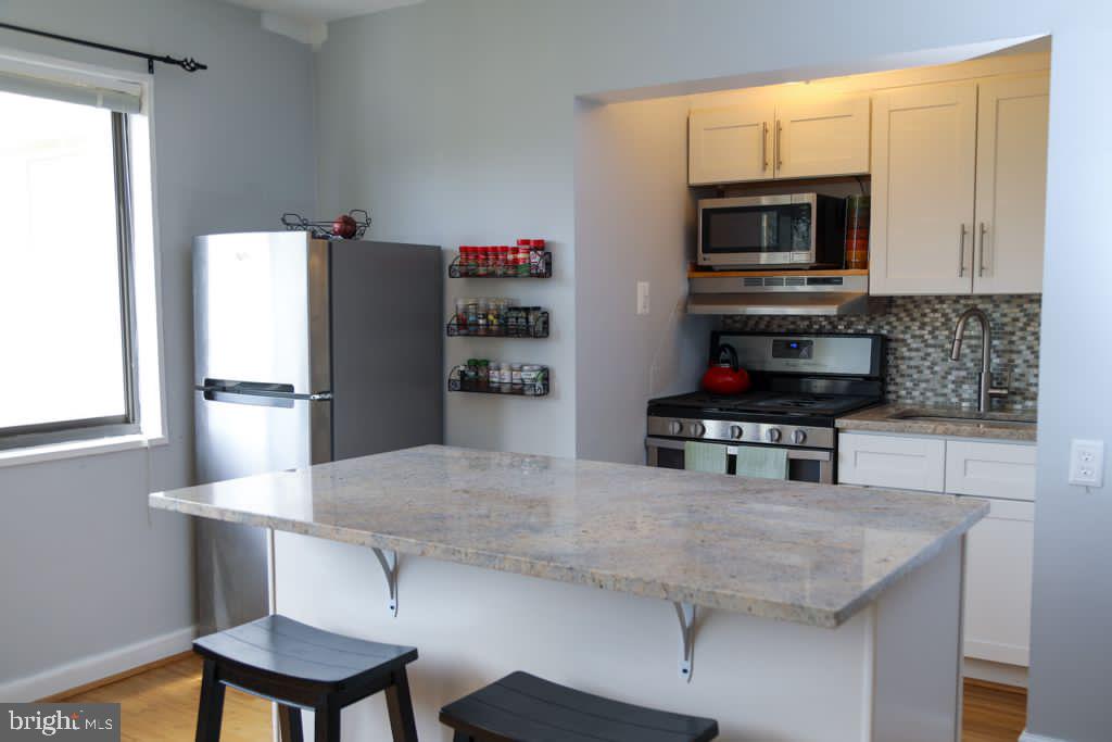 3701 CONNECTICUT AVENUE NW Unit: 921