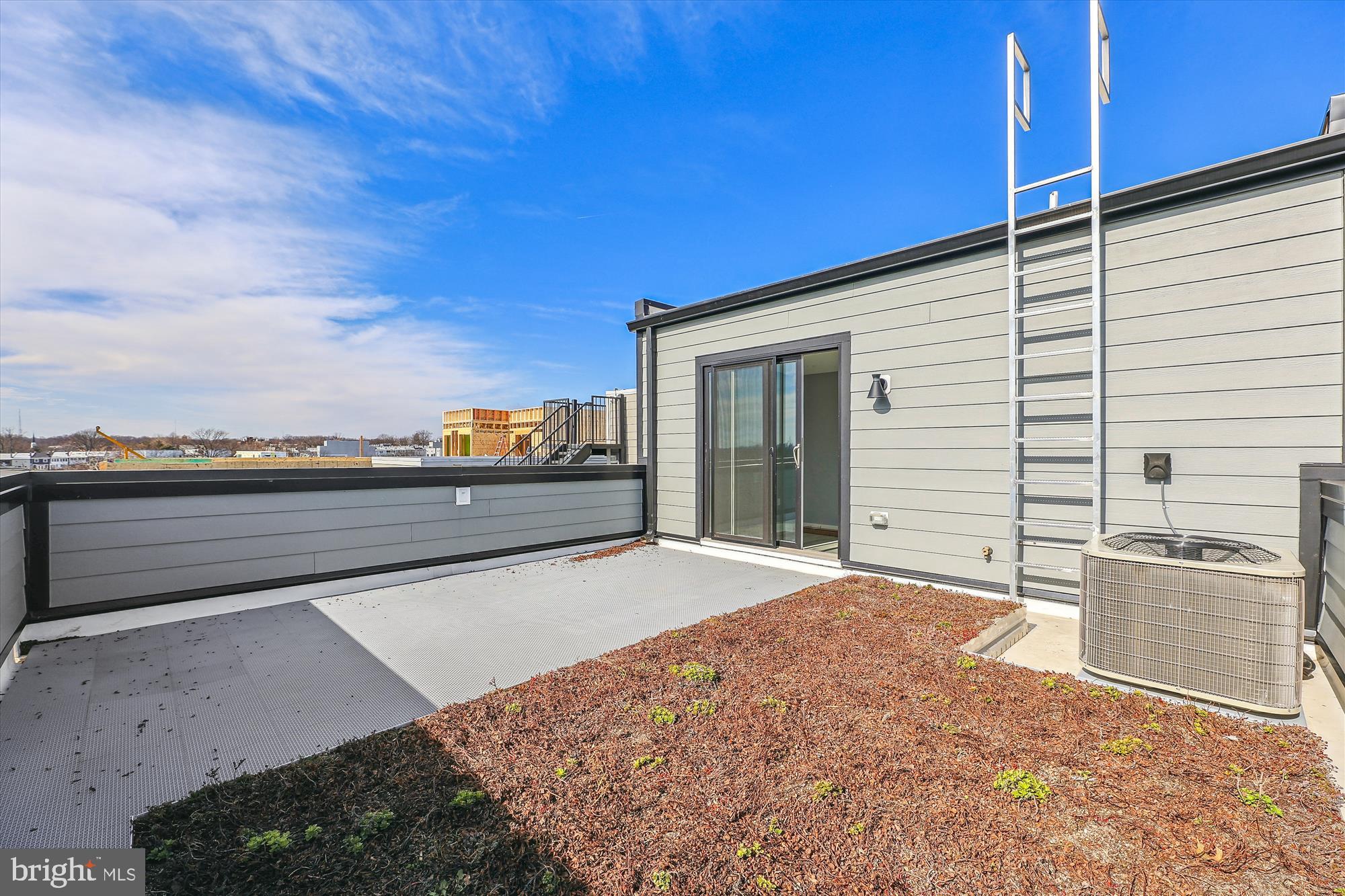 818 KENNEDY STREET NW Unit: 11
