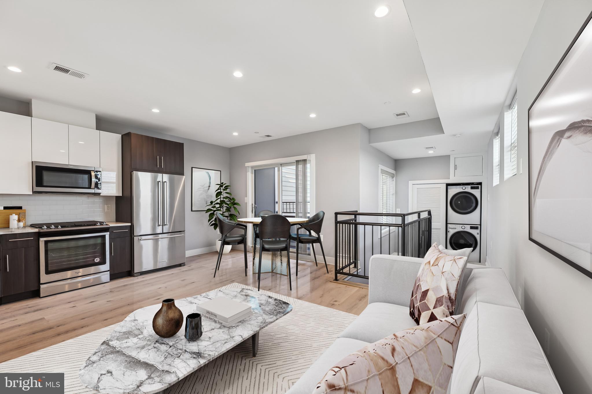 818 KENNEDY STREET NW Unit: 11