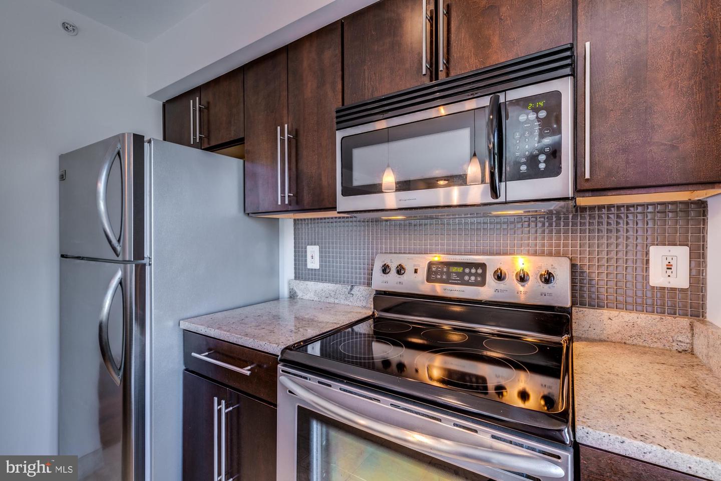 420 16TH STREET SE Unit: 208