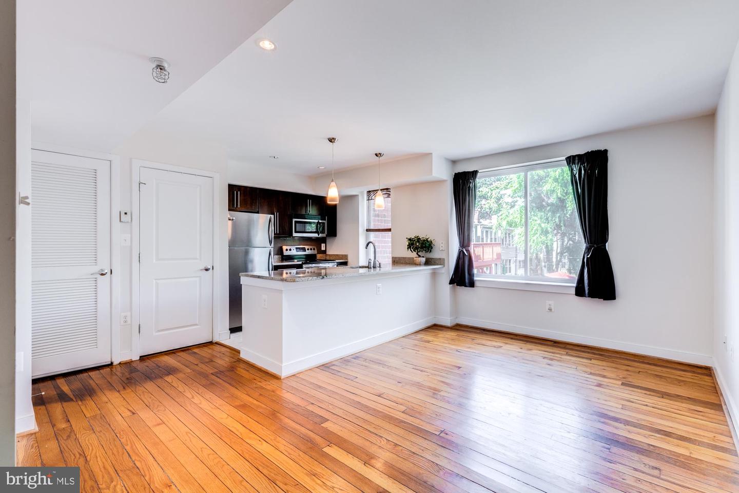 420 16TH STREET SE Unit: 208
