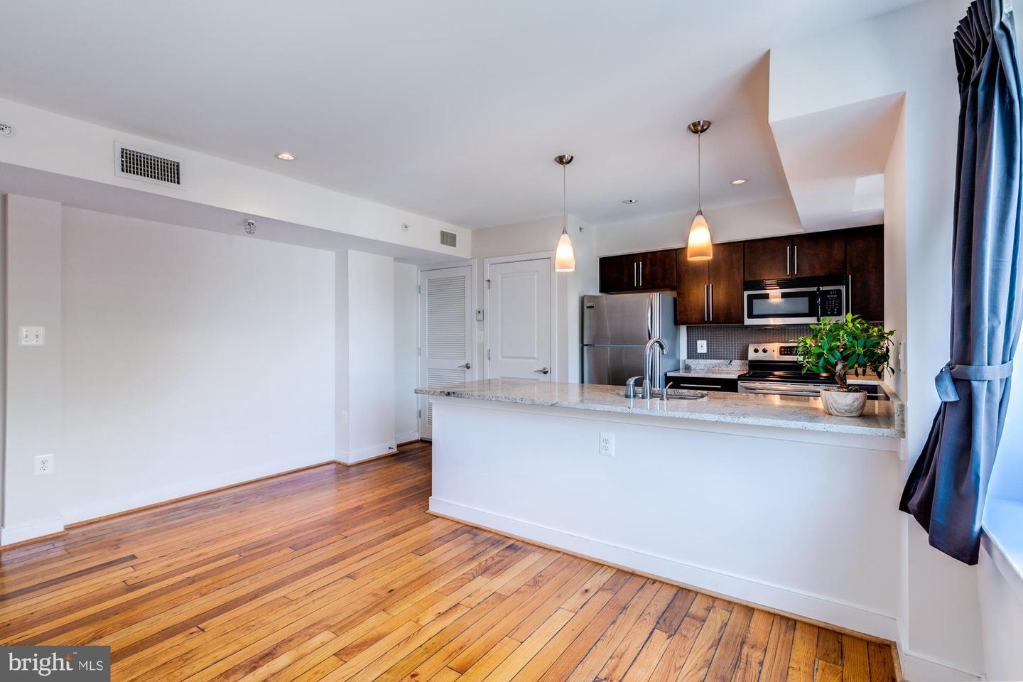 420 16TH STREET SE Unit: 208