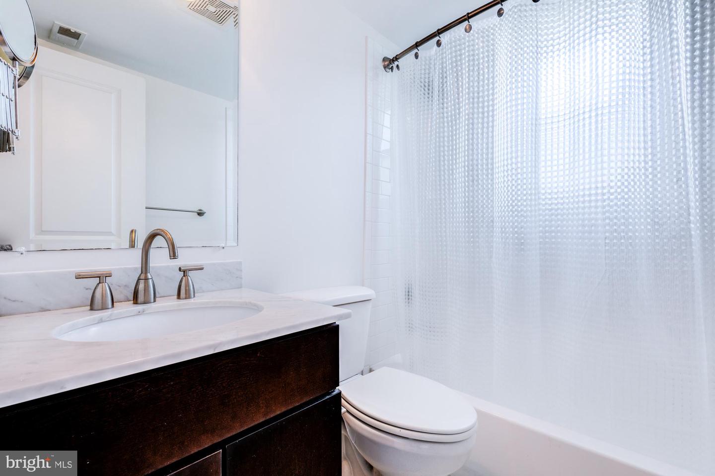 420 16TH STREET SE Unit: 208