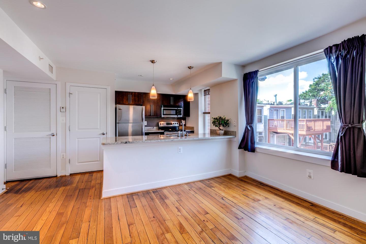 420 16TH STREET SE Unit: 208