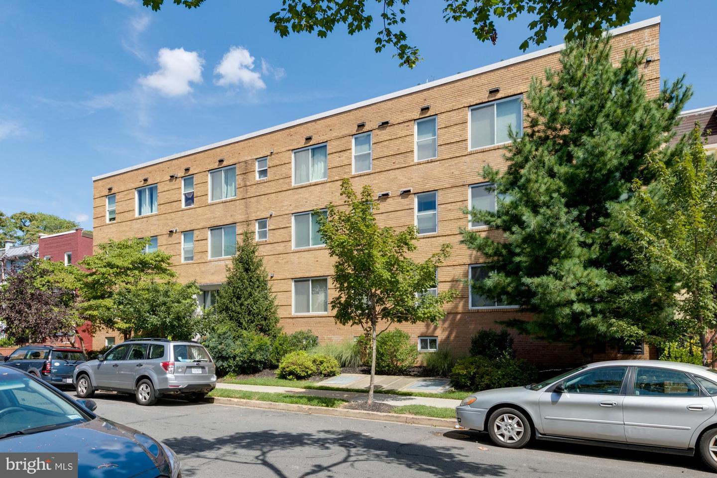 420 16TH STREET SE Unit: 208