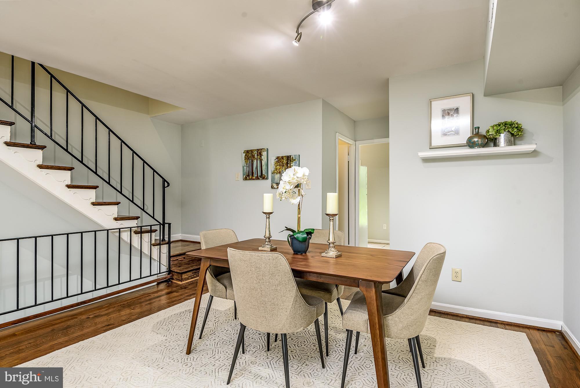227 6TH STREET NE