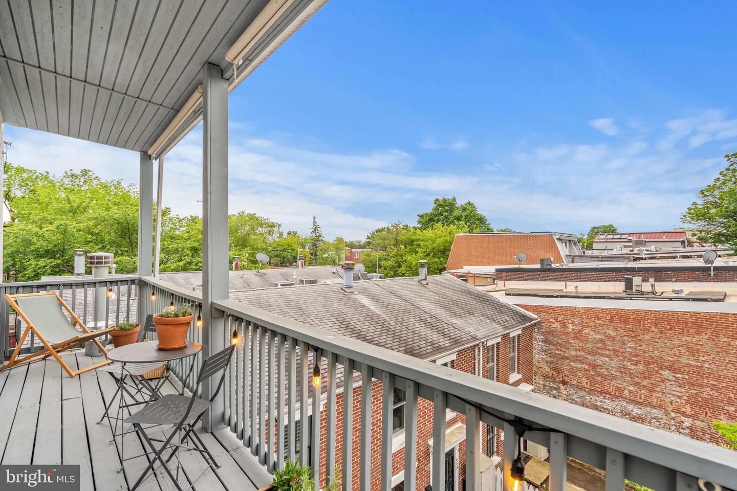 101 7TH STREET SE Unit: 6