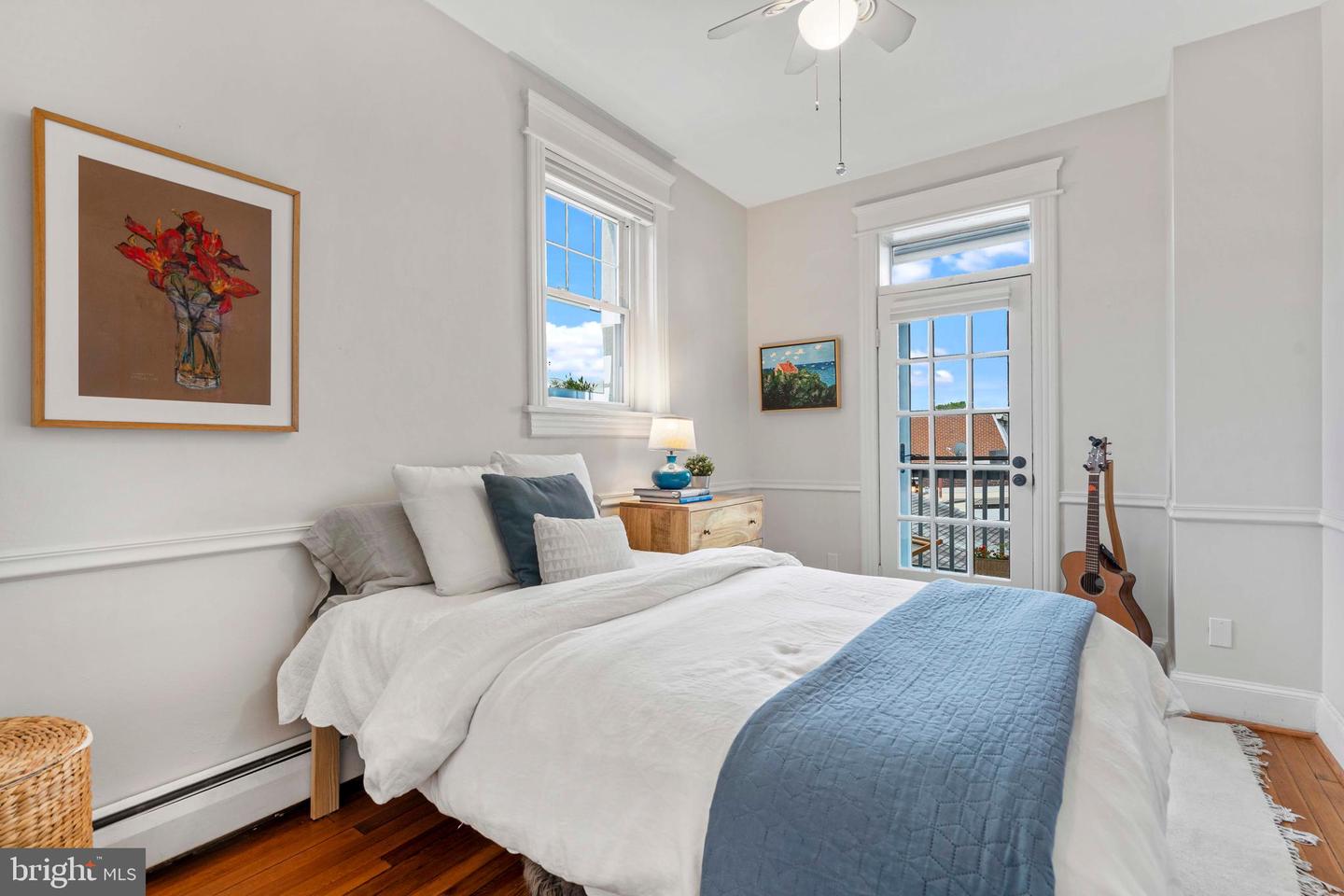 101 7TH STREET SE Unit: 6