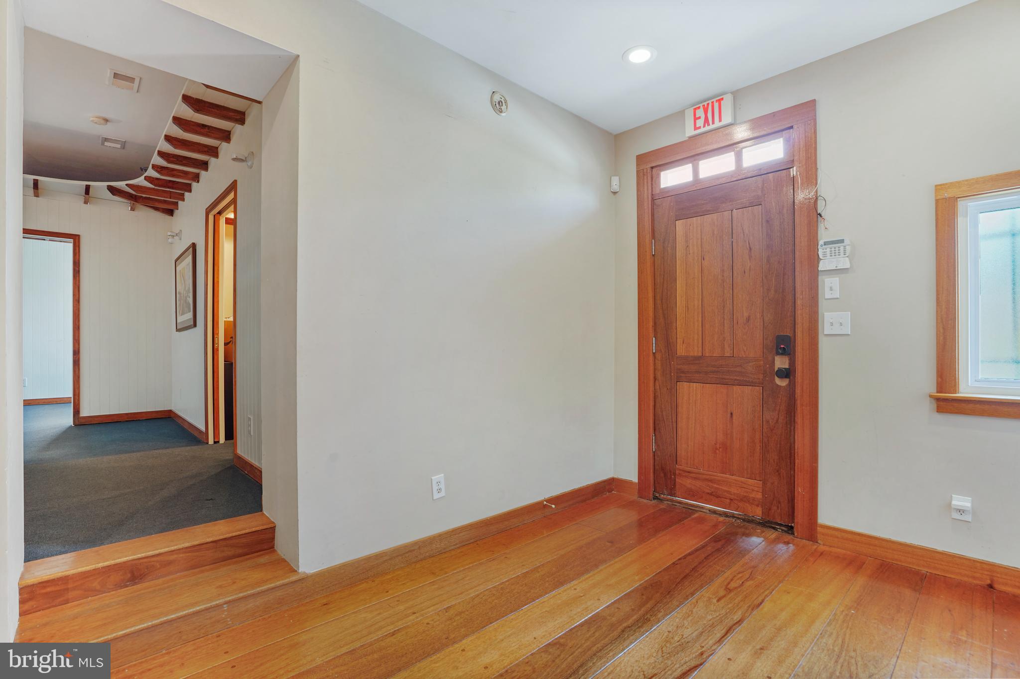 732 11TH SE