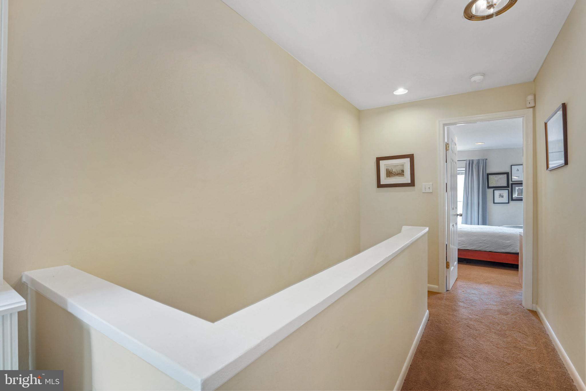 732 11TH SE
