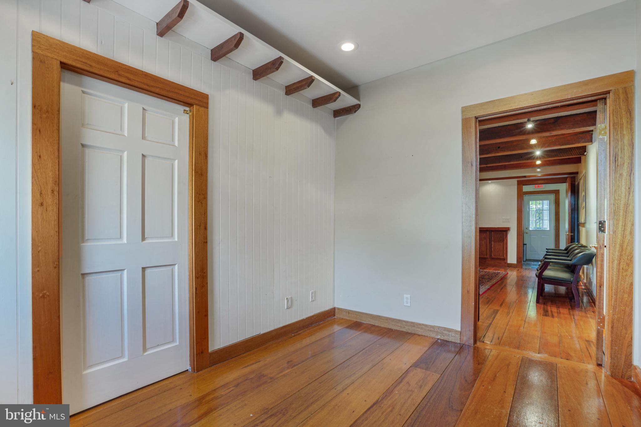 732 11TH SE