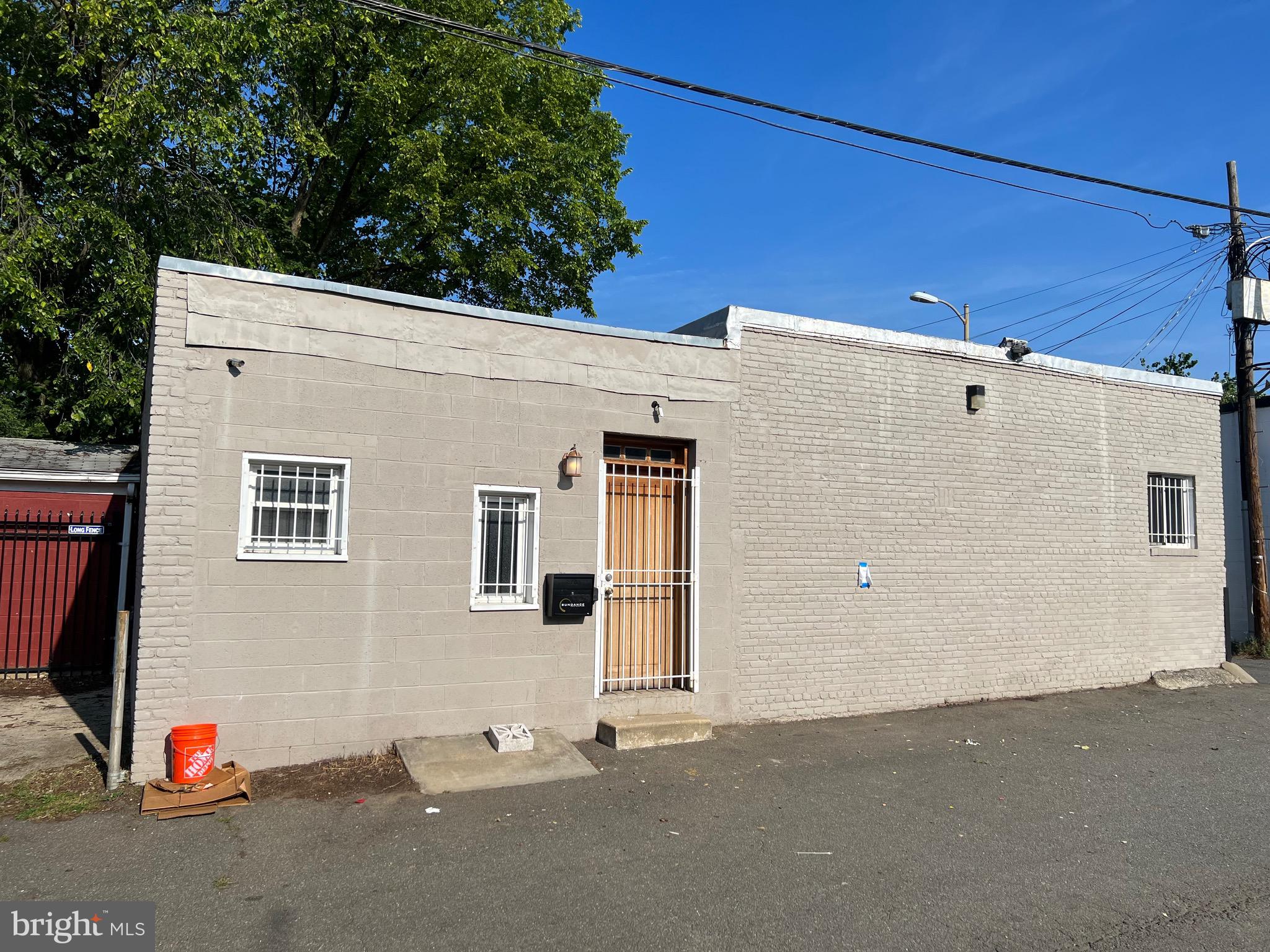 732 11TH SE