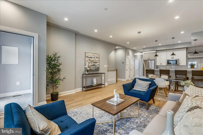 1410 NEWTON STREET NW Unit: 1