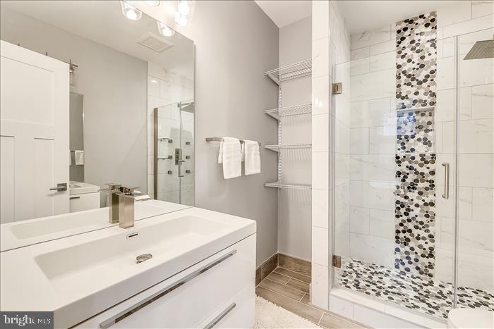 1410 NEWTON STREET NW Unit: 1