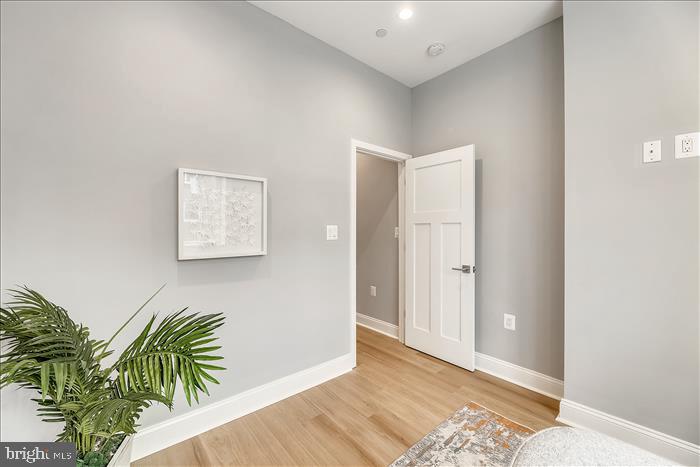 1410 NEWTON STREET NW Unit: 1
