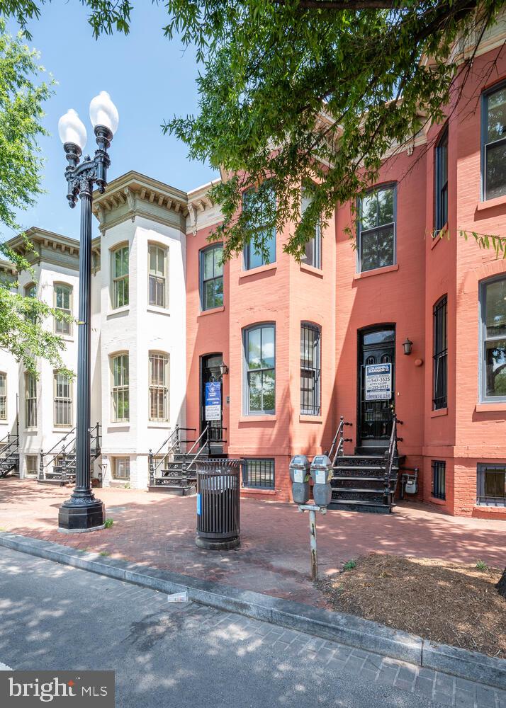 910 PENNSYLVANIA AVENUE SE