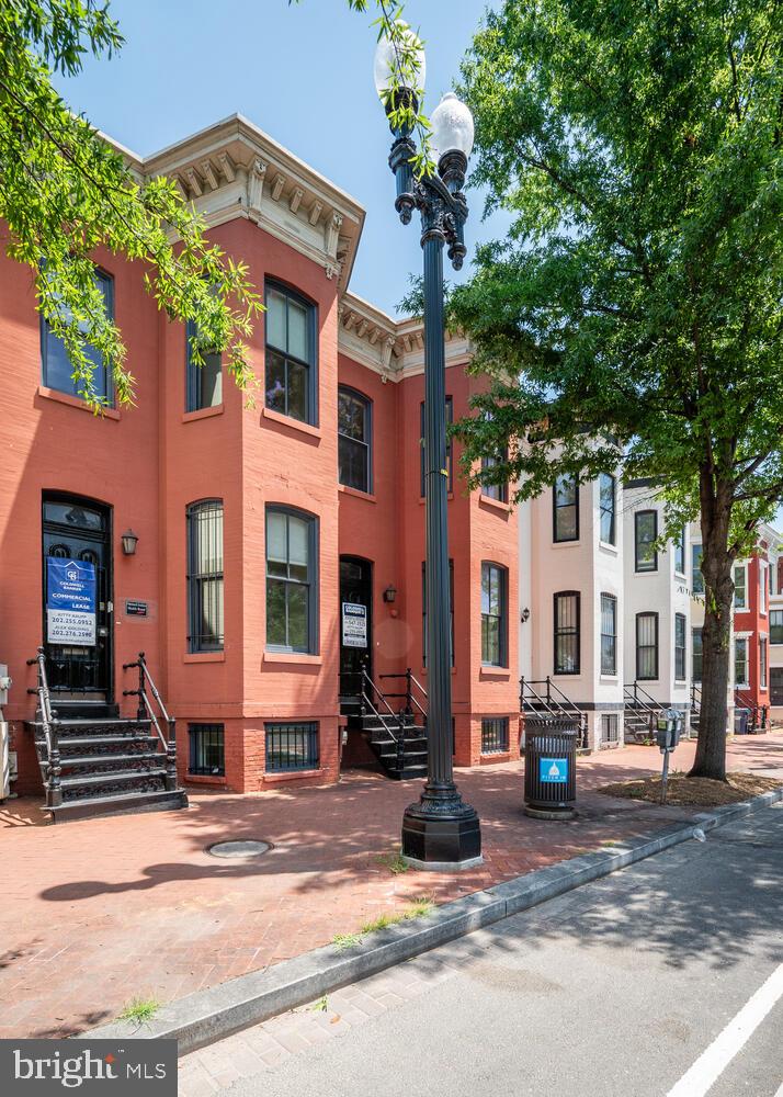 910 PENNSYLVANIA AVENUE SE