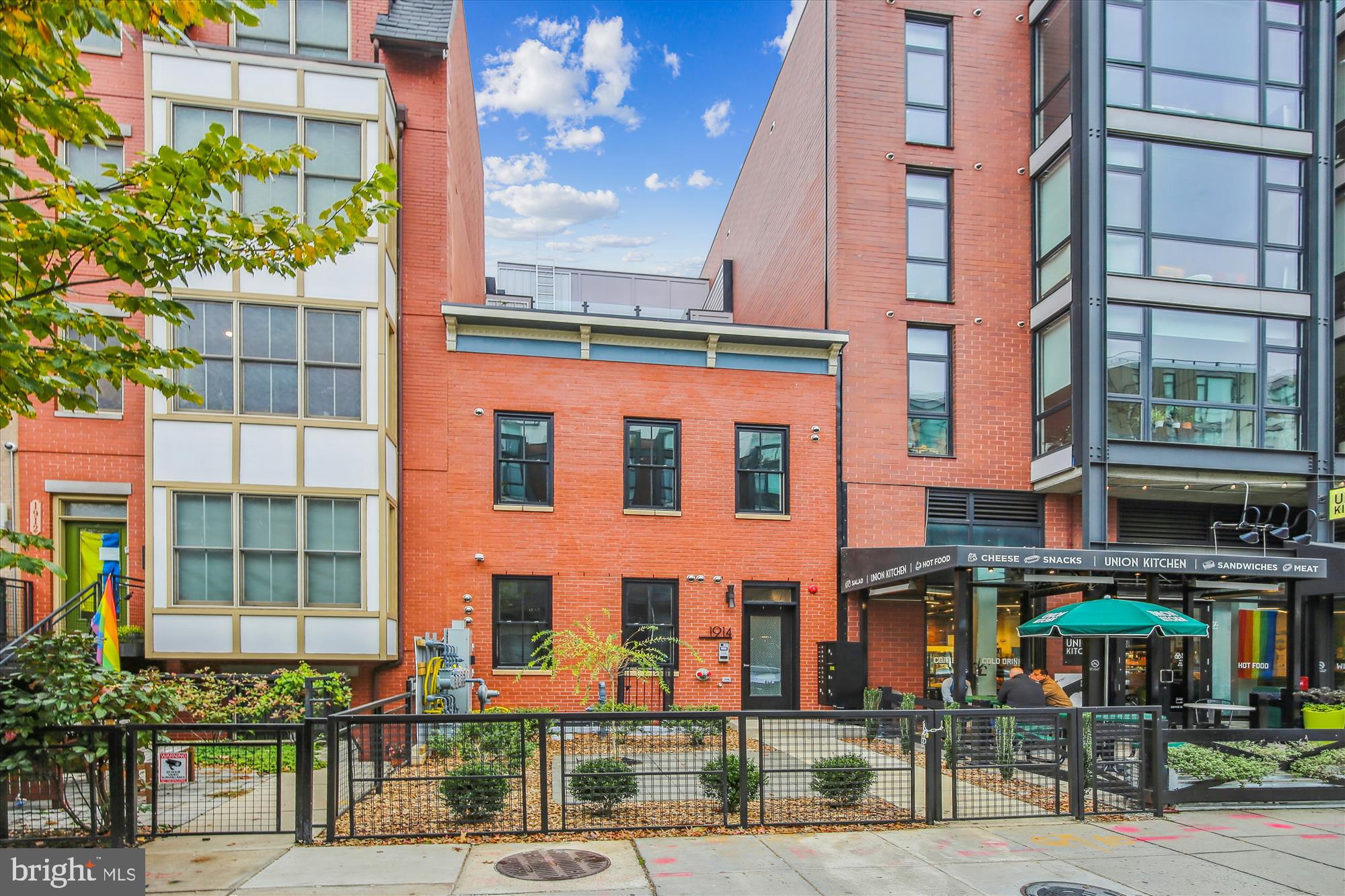 1914 8TH STREET NW Unit: 101