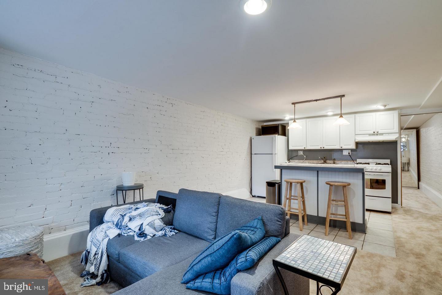 318 NORTH CAROLINA AVENUE SE Unit: BSMT