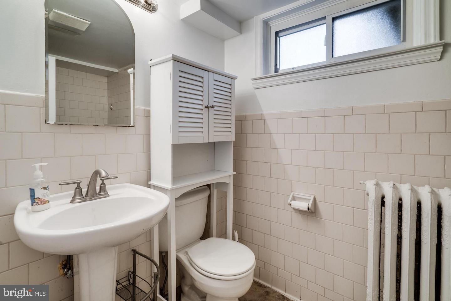 318 NORTH CAROLINA AVENUE SE Unit: BSMT