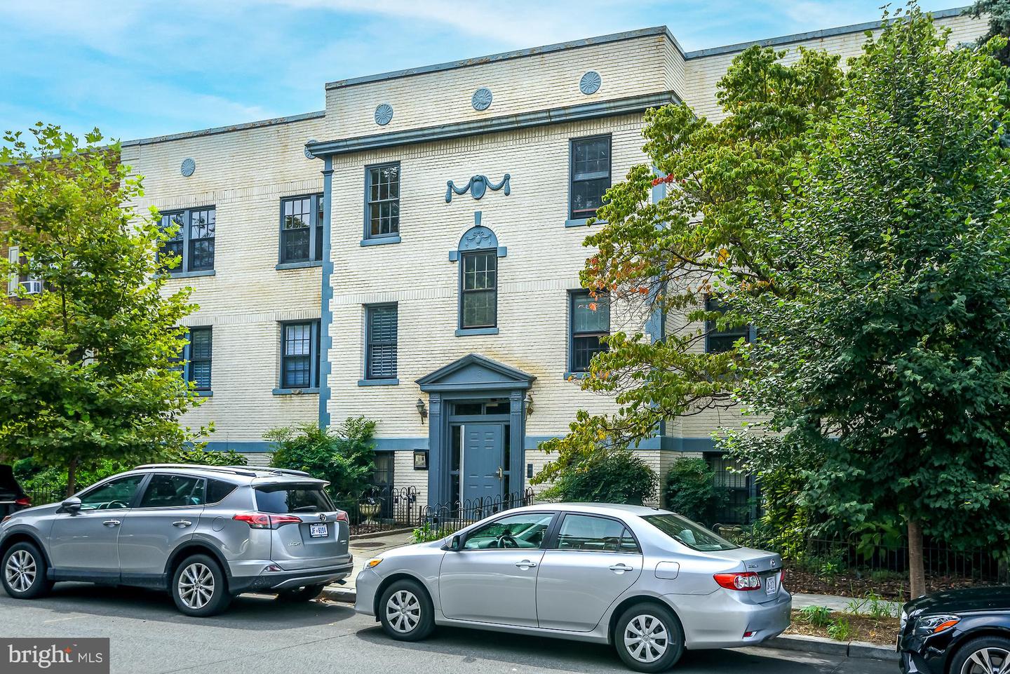 115 D STREET SE Unit: 202