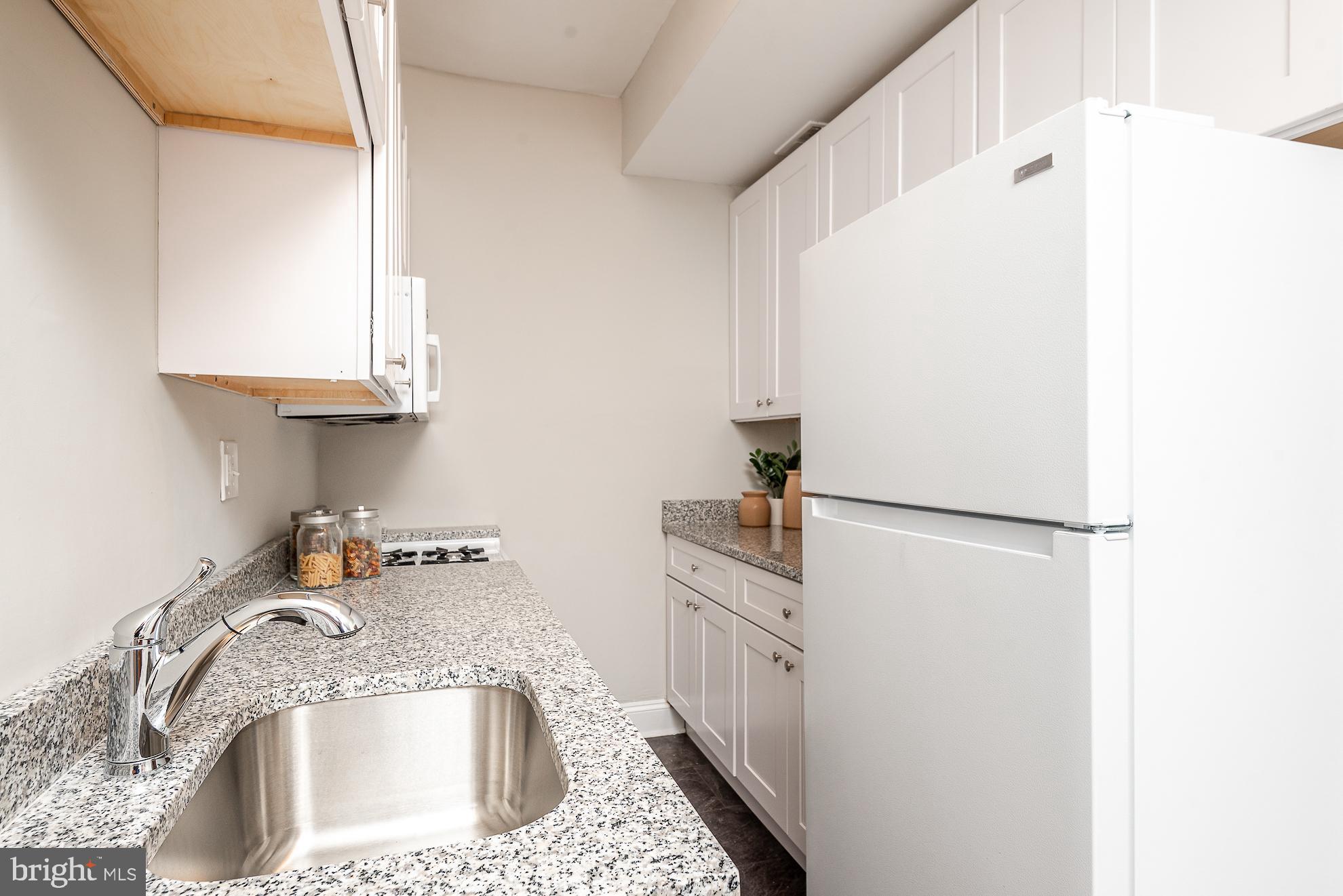 115 D STREET SE Unit: 202