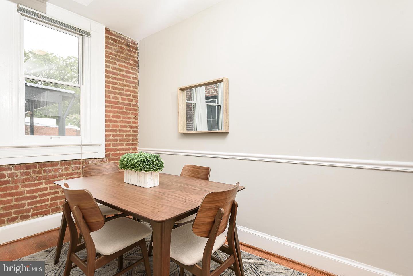 115 D STREET SE Unit: 202
