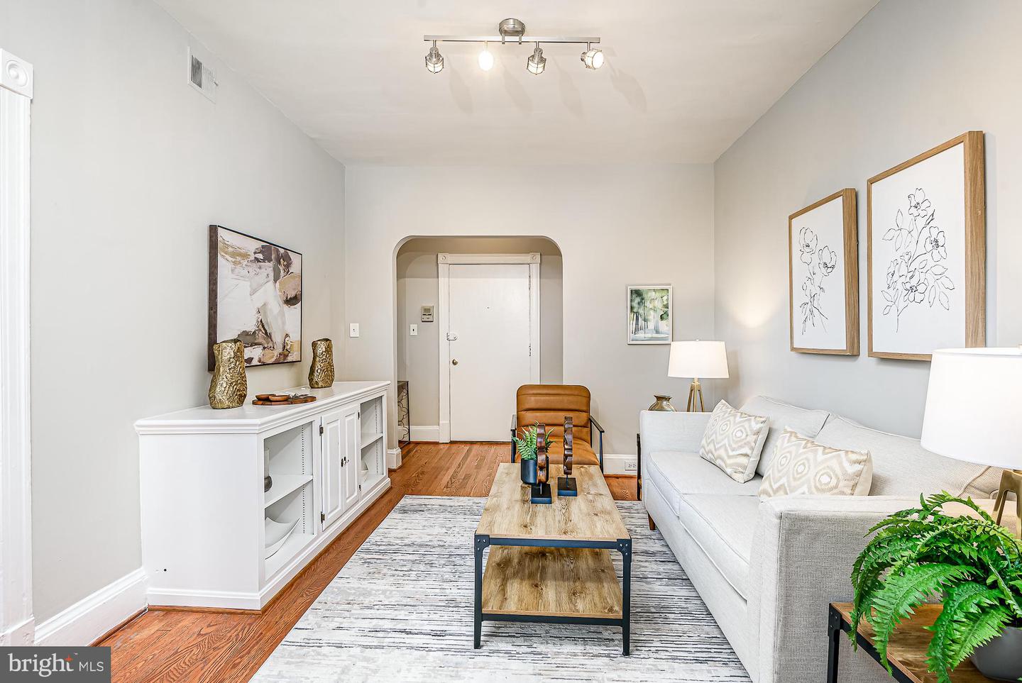115 D STREET SE Unit: 202