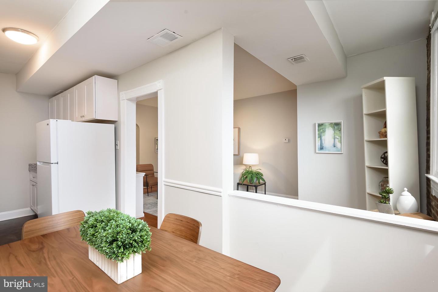 115 D STREET SE Unit: 202