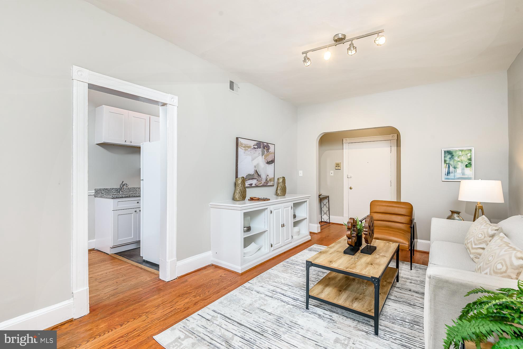 115 D STREET SE Unit: 202