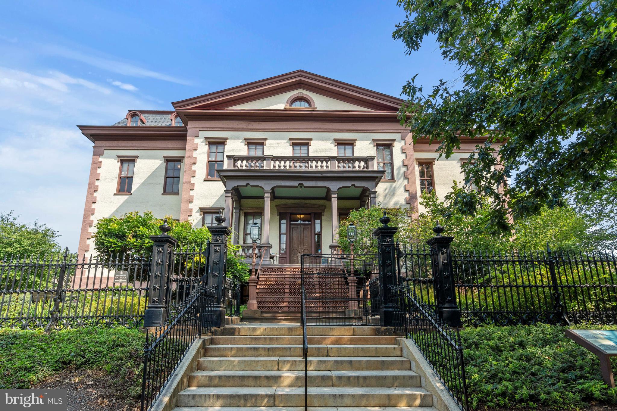 909 E STREET SE Unit: 5