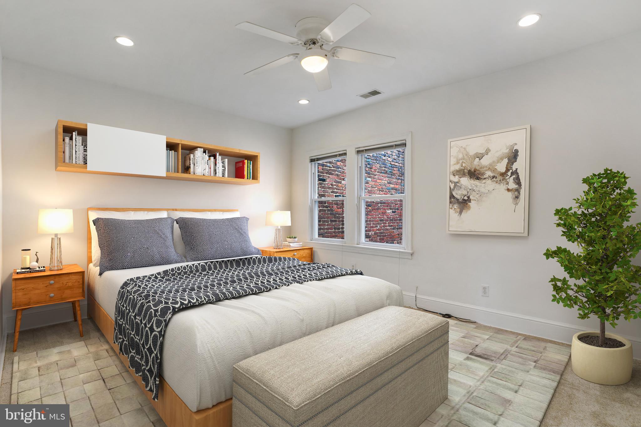 909 E STREET SE Unit: 5