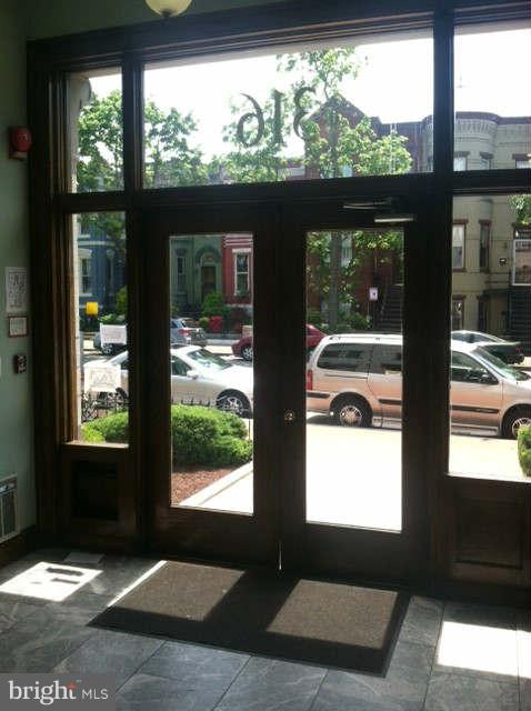 316 F STREET NE Unit: 205