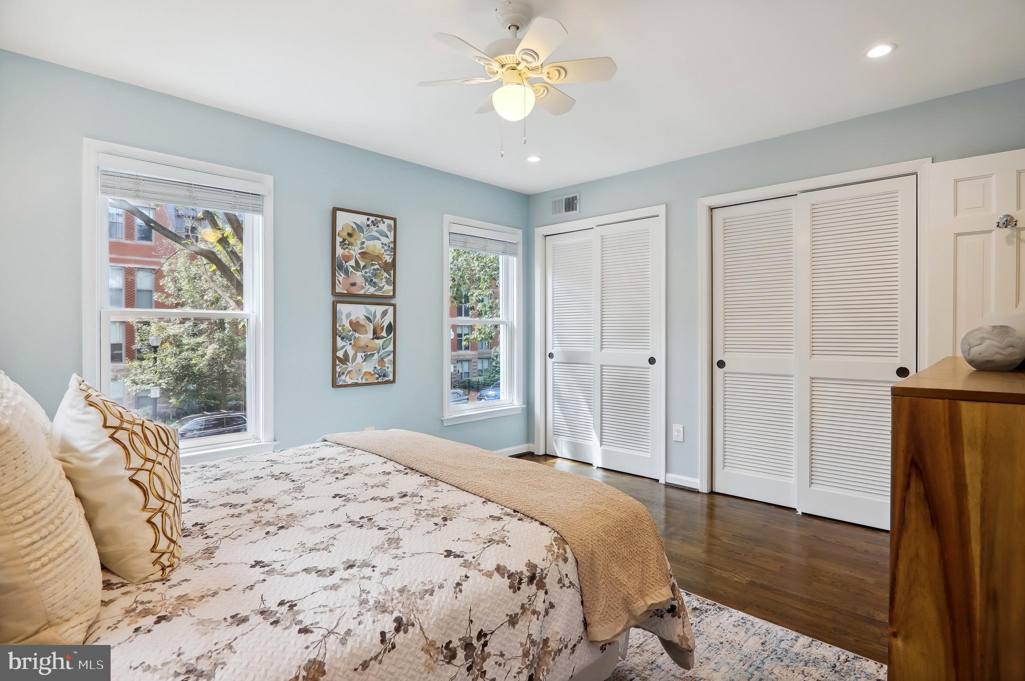 322 8TH STREET SE