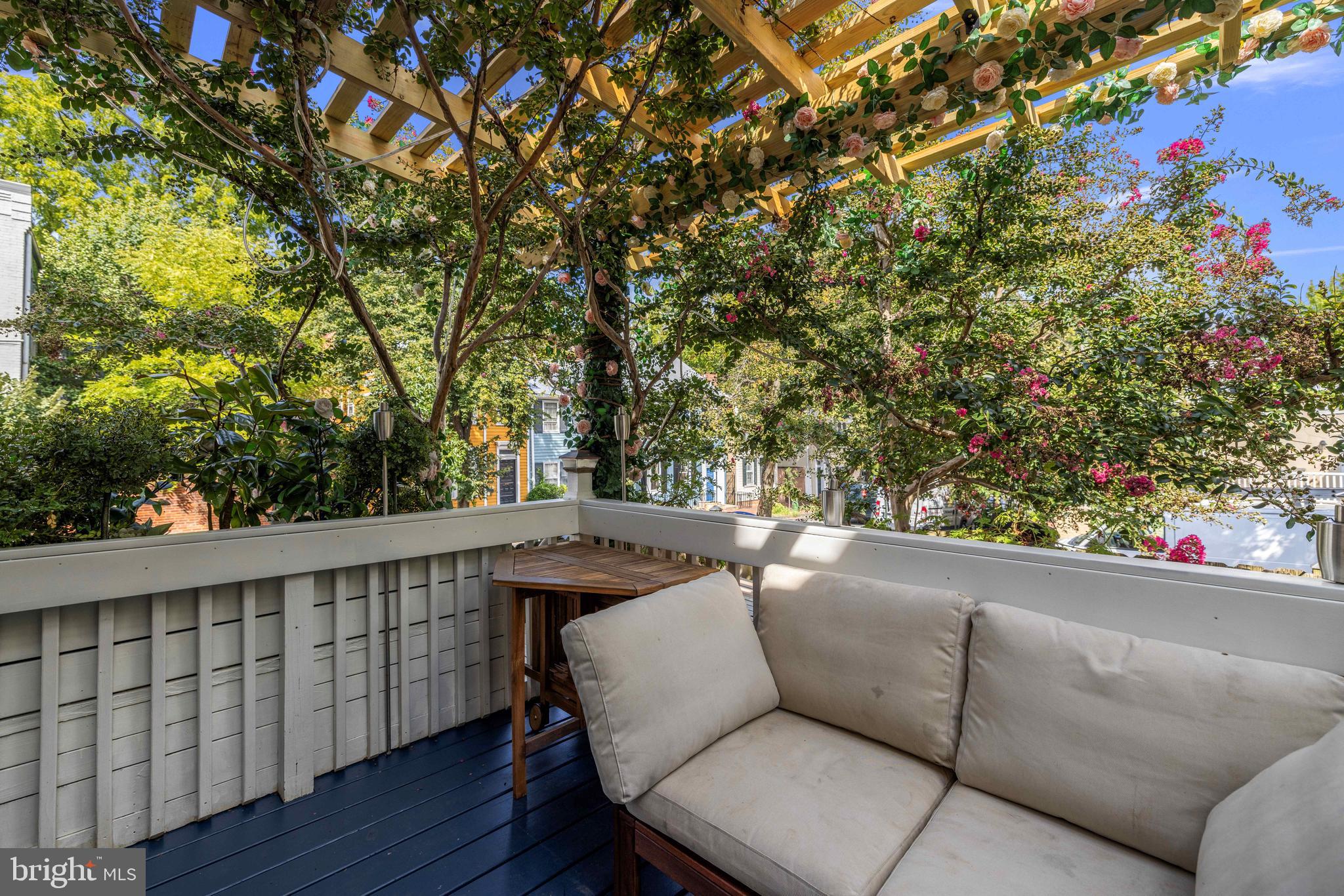 1227 33RD STREET NW