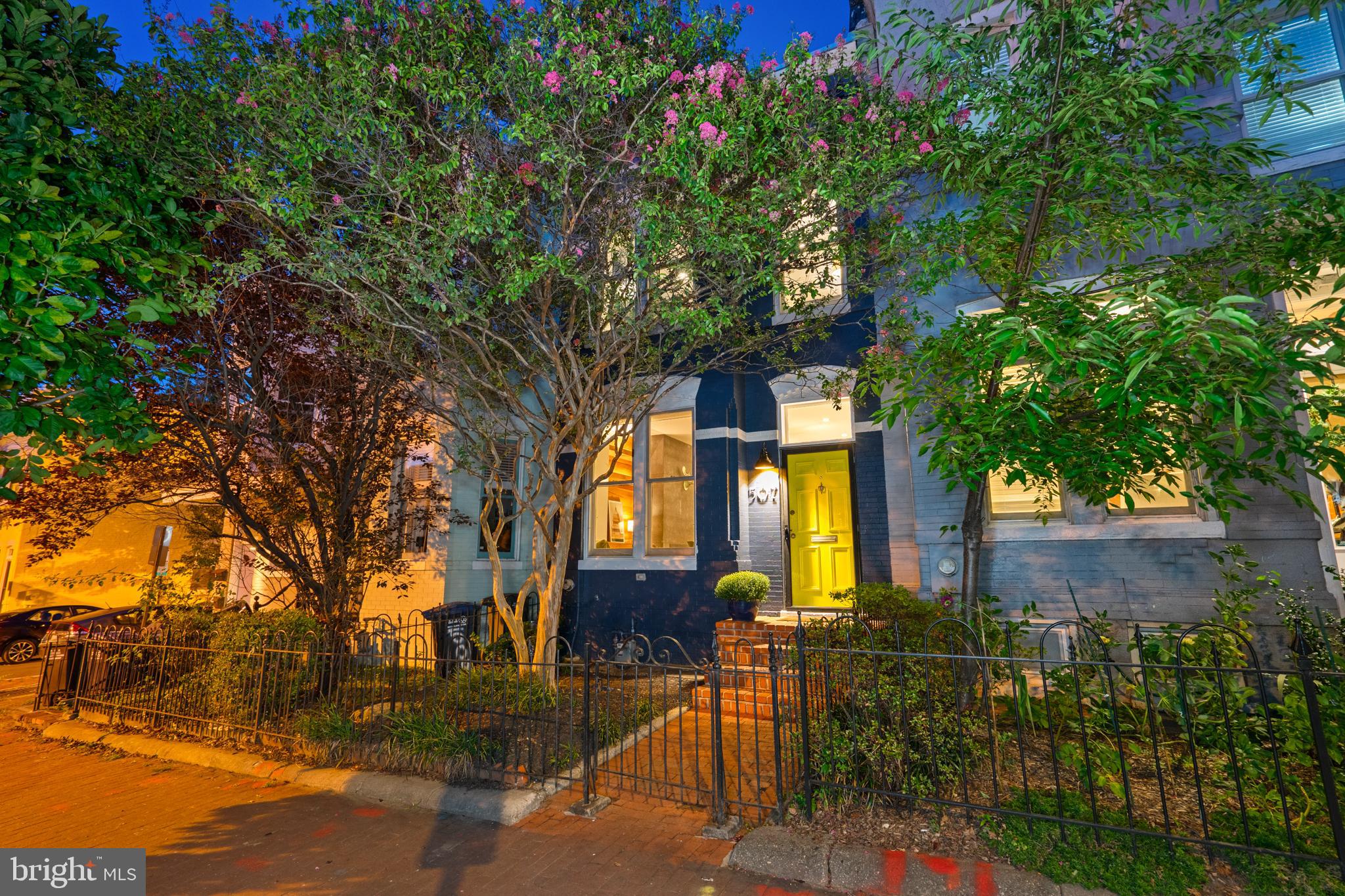 507 6TH STREET NE
