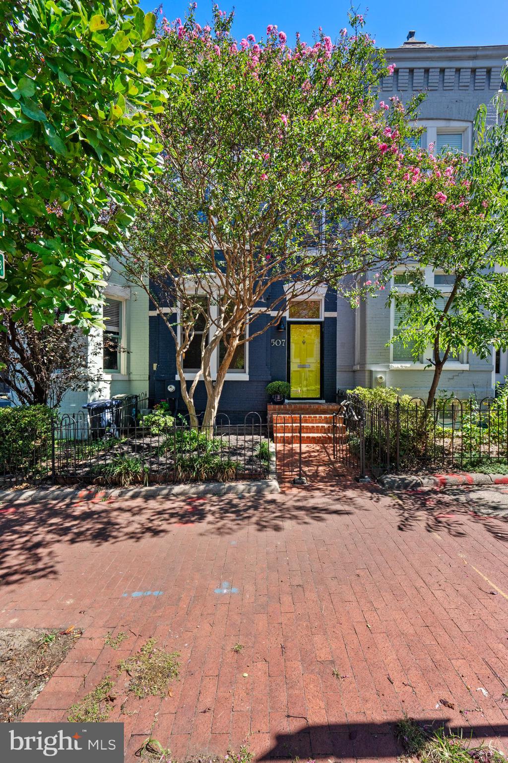 507 6TH STREET NE