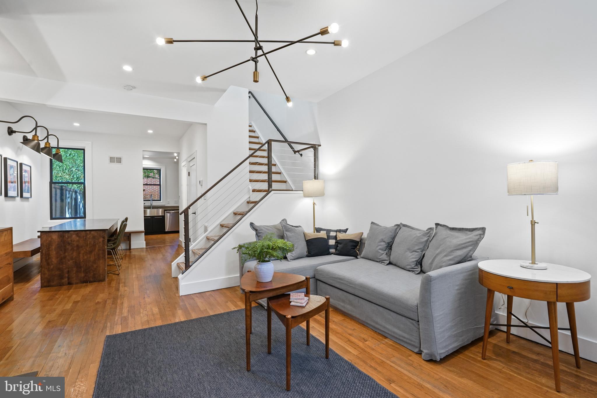 507 6TH STREET NE