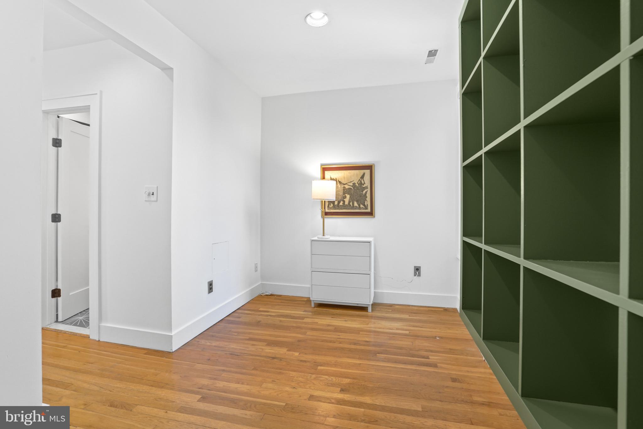 507 6TH STREET NE